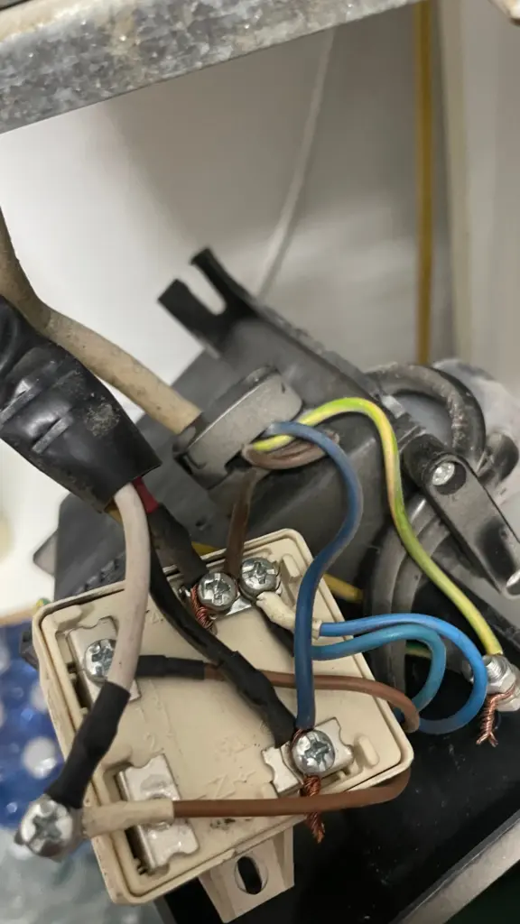 5. Venta-de-Maquinaria-Nueva-y-de-Segunda-Mano